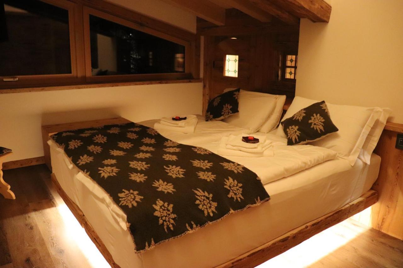 Hotel Ciasa Lorenzi Cortina d'Ampezzo Luaran gambar