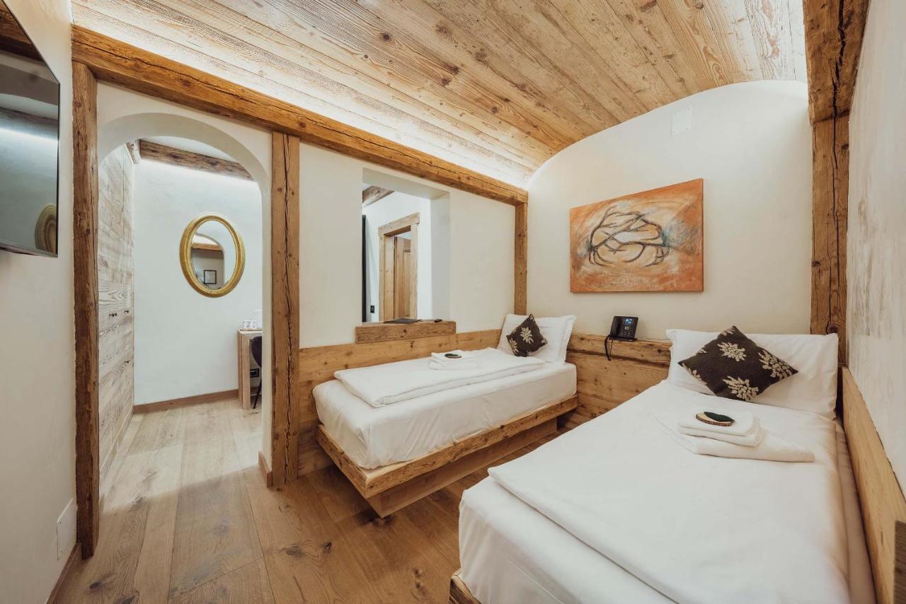 Hotel Ciasa Lorenzi Cortina d'Ampezzo Luaran gambar