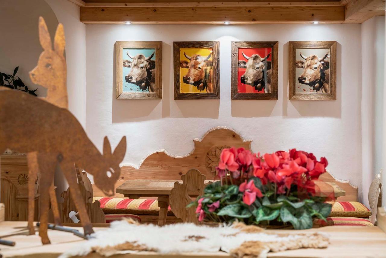 Hotel Ciasa Lorenzi Cortina d'Ampezzo Luaran gambar