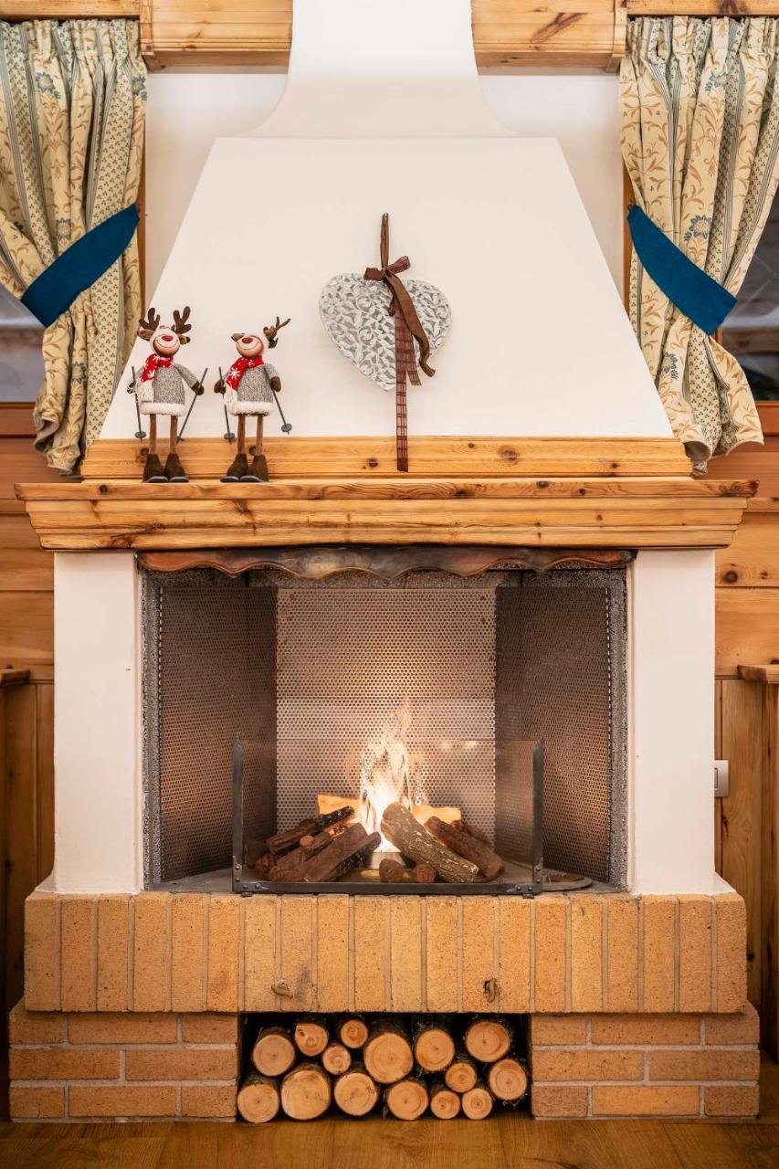 Hotel Ciasa Lorenzi Cortina d'Ampezzo Luaran gambar
