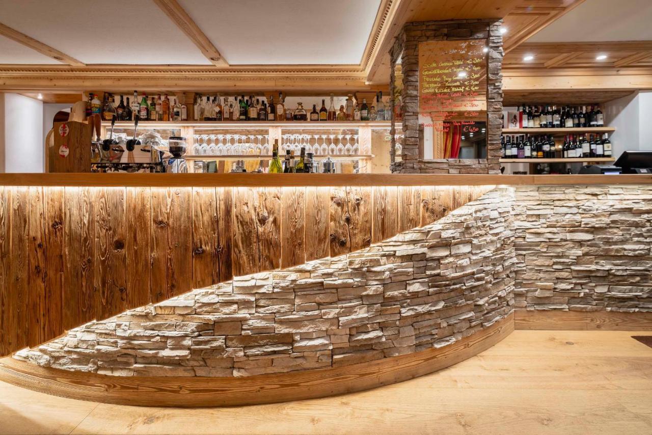 Hotel Ciasa Lorenzi Cortina d'Ampezzo Luaran gambar